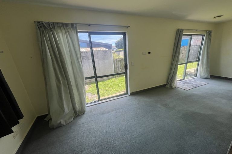 Photo of property in 34a Main Road, Titahi Bay, Porirua, 5022