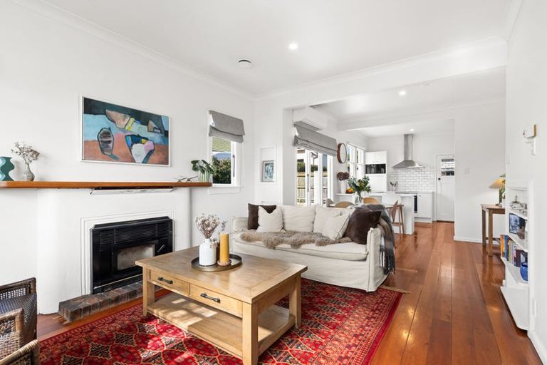 Photo of property in 12 Chambers Street, Havelock North, 4130
