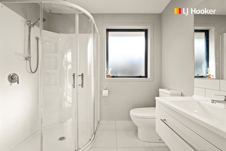 Photo of property in 21 Sretlaw Place, Brockville, Dunedin, 9011