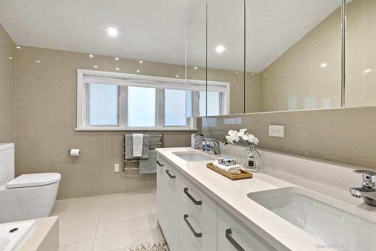 Photo of property in 54b Hobson Street, Thorndon, Wellington, 6011