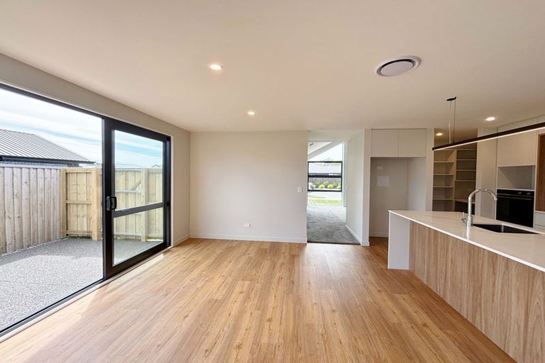 Photo of property in 28 Blue Jacket Drive, Halswell, Christchurch, 8025