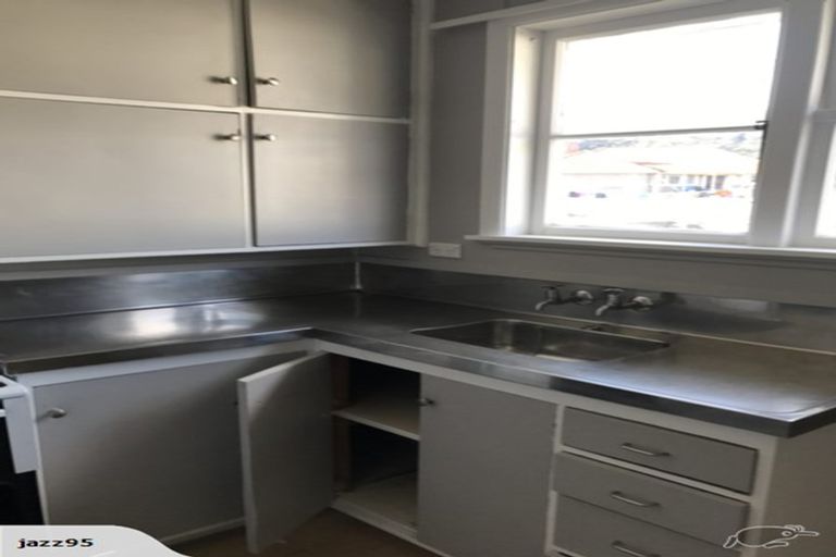 Photo of property in 16 Mayo Grove, Naenae, Lower Hutt, 5011