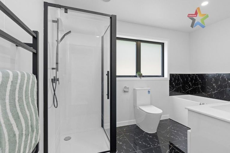 Photo of property in 3 Te Ara O Tahumate, Stokes Valley, 5019