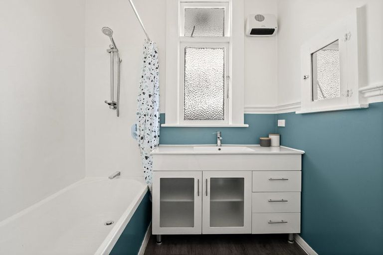 Photo of property in 41 Oxford Street, South Dunedin, Dunedin, 9012