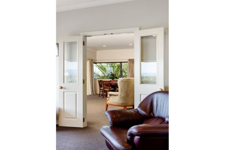 Photo of property in 27 La Cumbre Close, Bethlehem, Tauranga, 3110