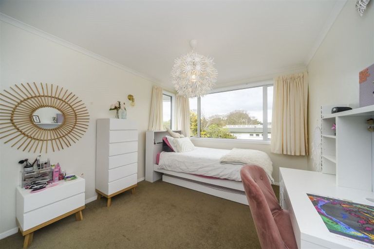 Photo of property in 2 Belmont Place, Terrace End, Palmerston North, 4410