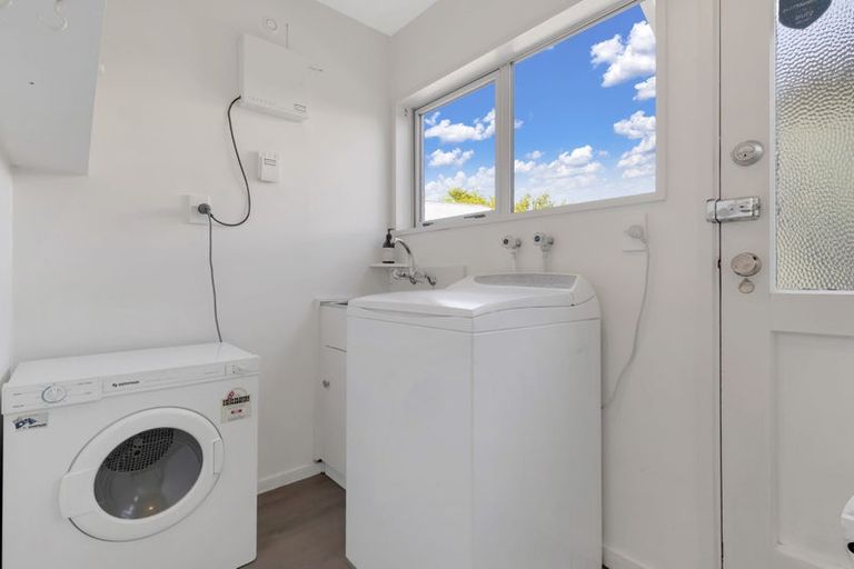 Photo of property in 107 Windermere Road, Papanui, Christchurch, 8053