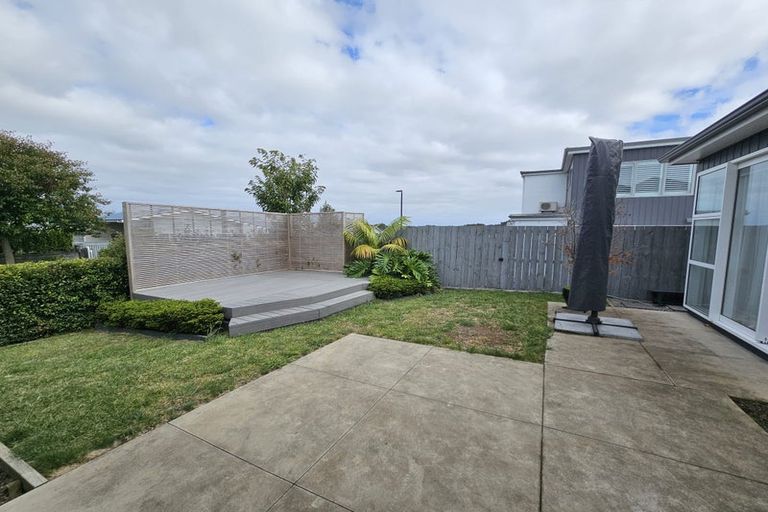 Photo of property in 27 Whenuapai Drive, Whenuapai, Auckland, 0618