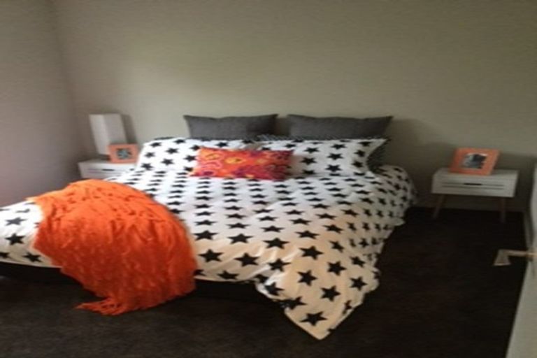 Photo of property in 190 Wainoni Road, Avondale, Christchurch, 8061