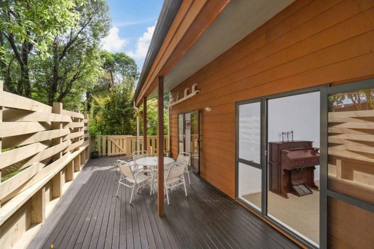 Photo of property in 48b Harmel Road, Glendene, Auckland, 0602