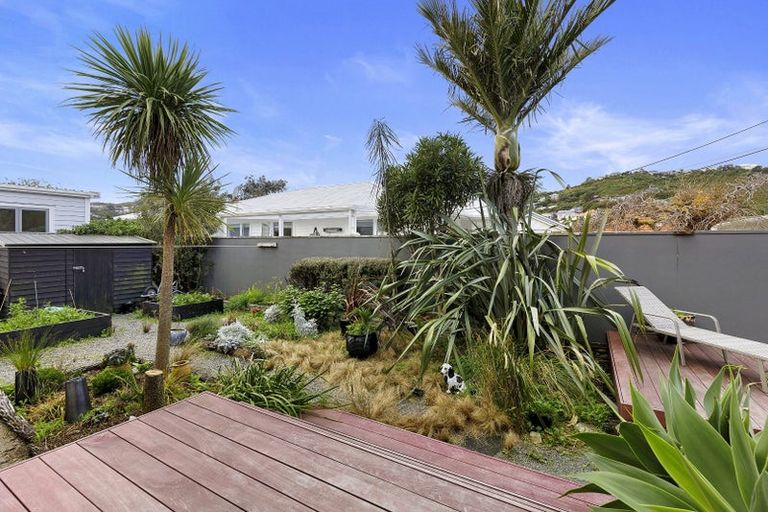 Photo of property in 117 Derwent Street, Island Bay, Wellington, 6023