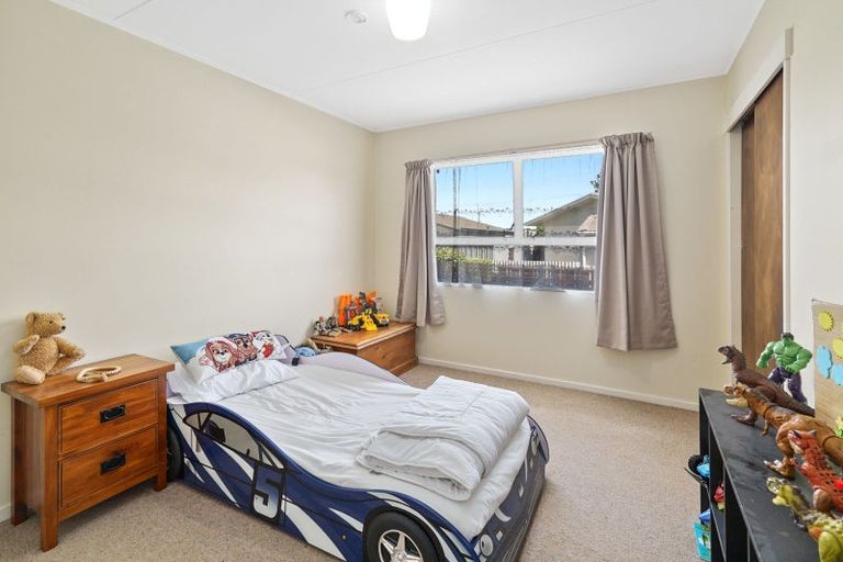 Photo of property in 1/61 Leicester Street, Stoke, Nelson, 7011