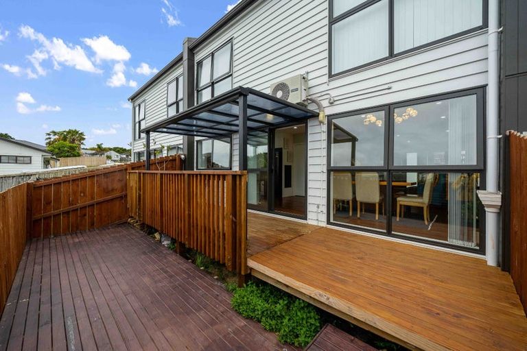 Photo of property in 11b Kimdale Place, Totara Heights, Auckland, 2105