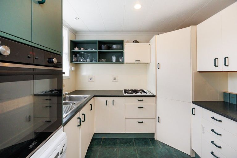 Photo of property in 97 Churchill Avenue, Hokowhitu, Palmerston North, 4410