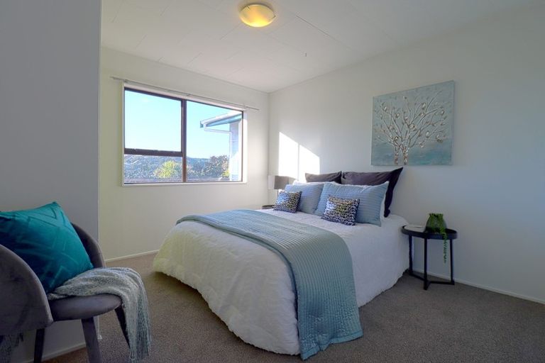 Photo of property in 12 The Yardarm, Whitby, Porirua, 5024