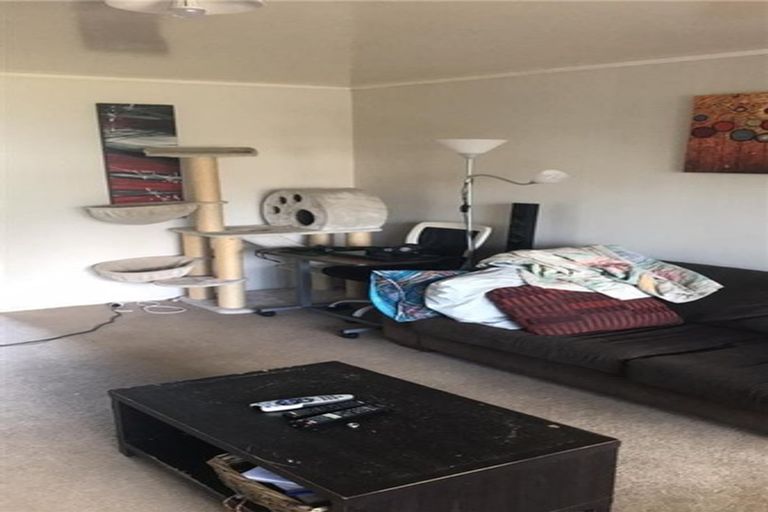 Photo of property in 21 Pegler Drive, Howick, Auckland, 2014