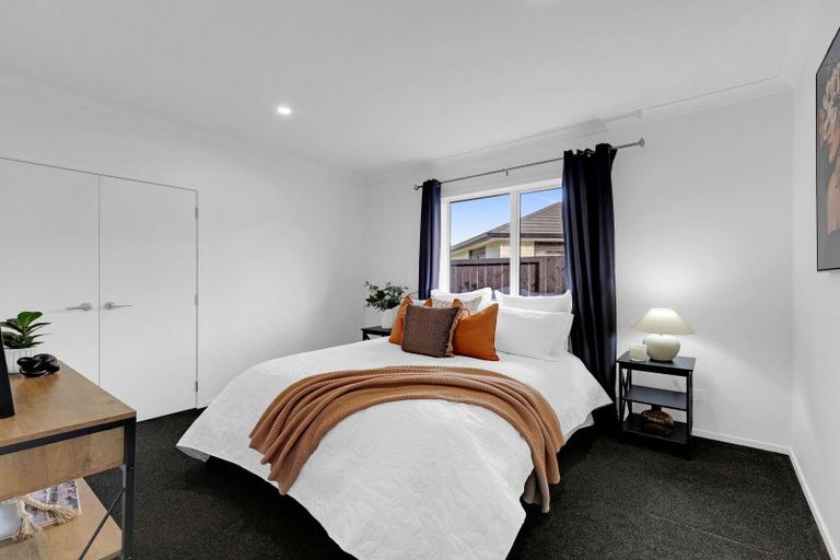 Photo of property in 18 Helen June Avenue, Flagstaff, Hamilton, 3210