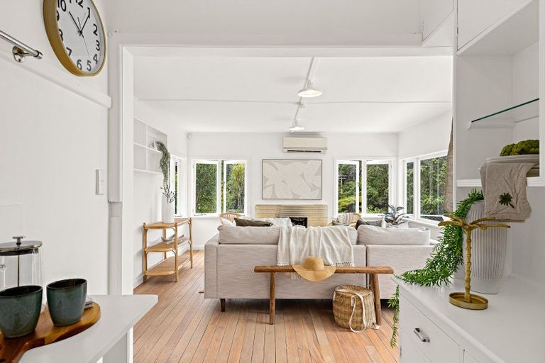 Photo of property in 25 Matheson Bay Road, Leigh, 0985