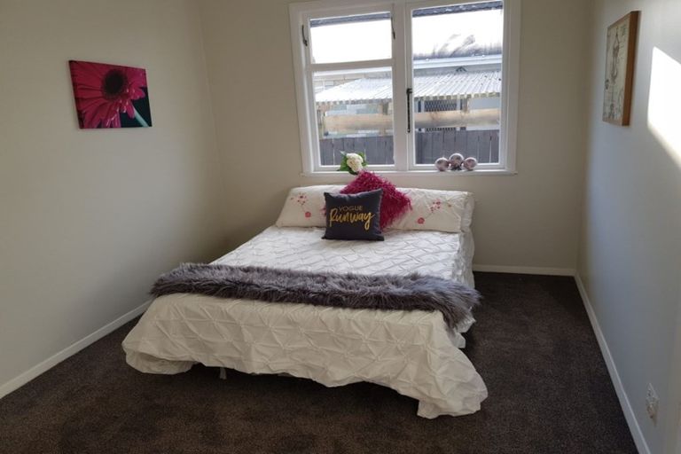 Photo of property in 60 Heath Street, St Andrews, Hamilton, 3200