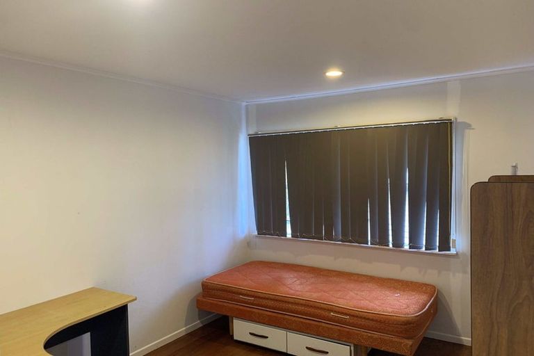 Photo of property in 31 Rosalind Road, Glenfield, Auckland, 0629