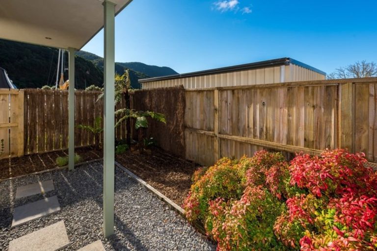 Photo of property in 2a Marina Drive, Waikawa, Picton, 7220