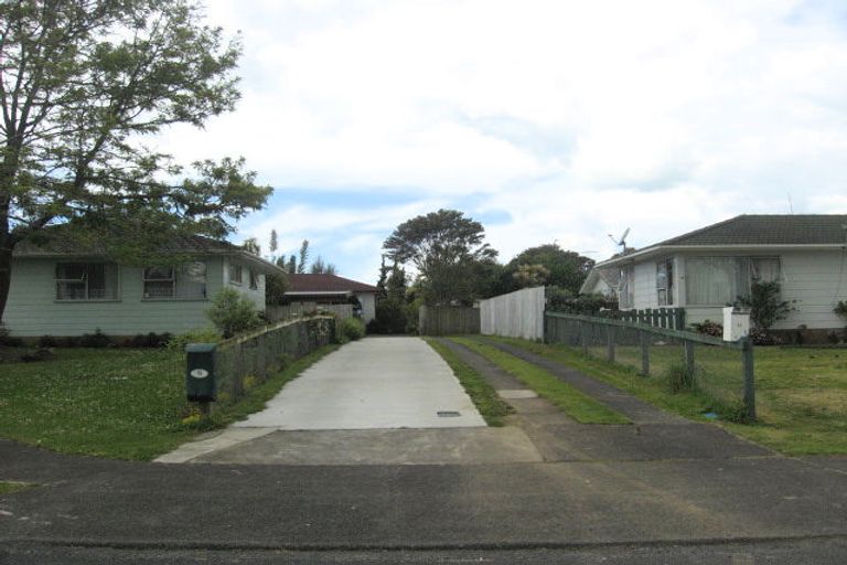 Photo of property in 15 Wenlock Place, Manurewa, Auckland, 2102