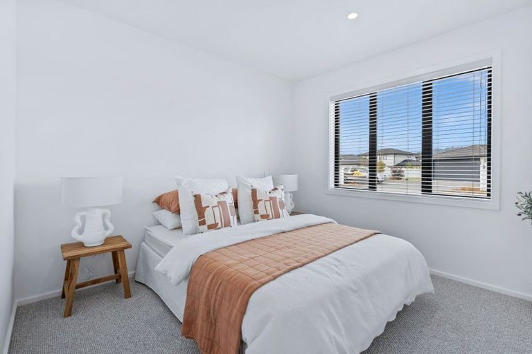 Photo of property in 49 Stace Hopper Drive, One Tree Point, 0118