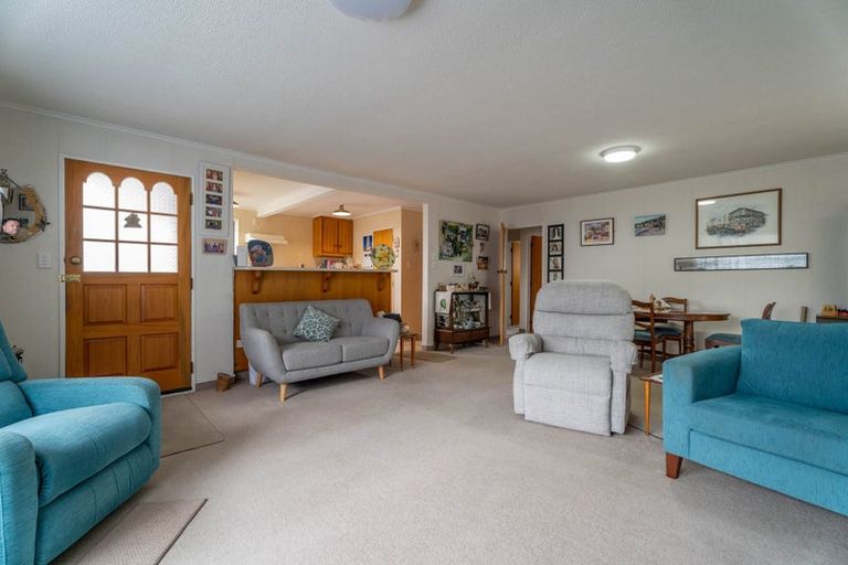 Photo of property in 15c Nathan Street, Tawa, Wellington, 5028