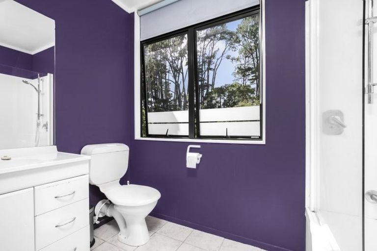 Photo of property in 18 Waterview Downs, Waterview, Auckland, 1026