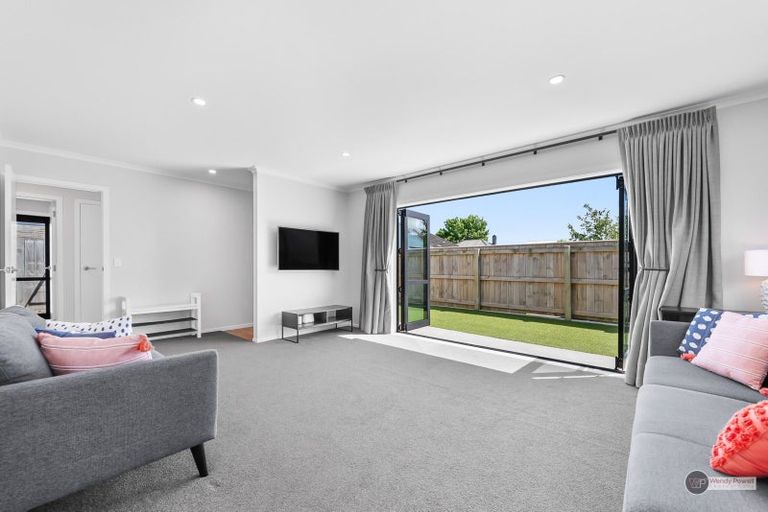 Photo of property in 21a Hall Crescent, Epuni, Lower Hutt, 5011