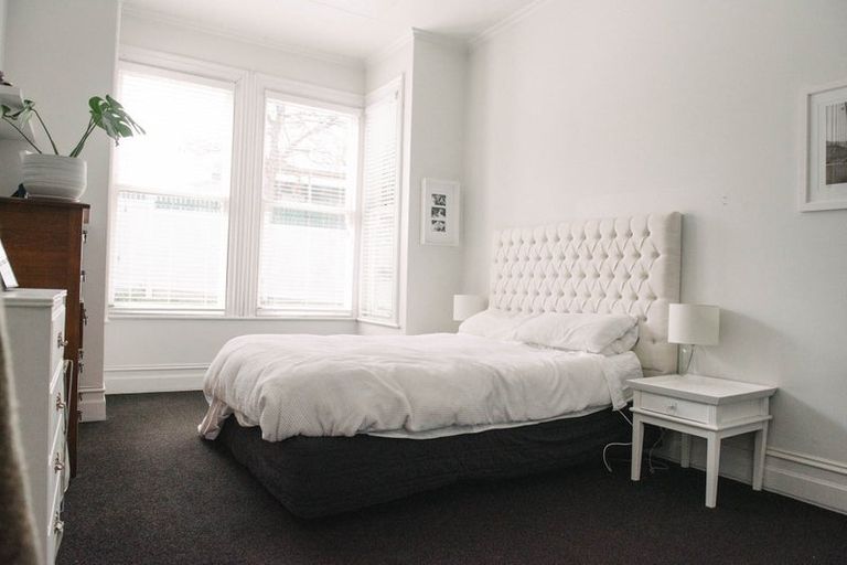 Photo of property in 32 Stanley Street, Berhampore, Wellington, 6023