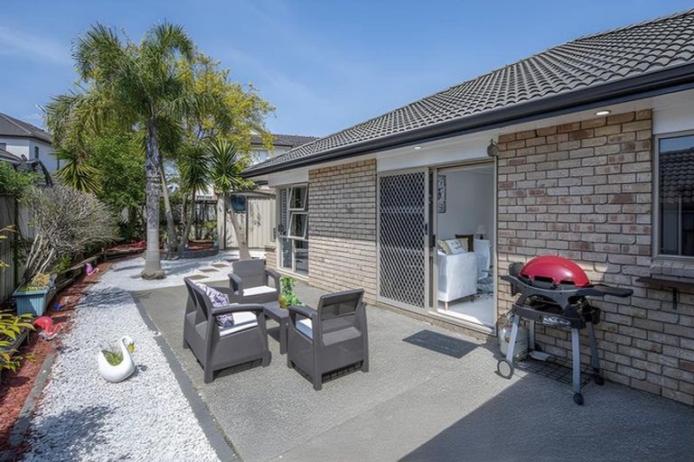 Photo of property in 4 Stornaway Drive, Flat Bush, Auckland, 2016