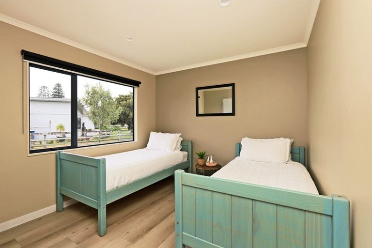 Photo of property in 16 Airini Road, Waimarama, Havelock North, 4294