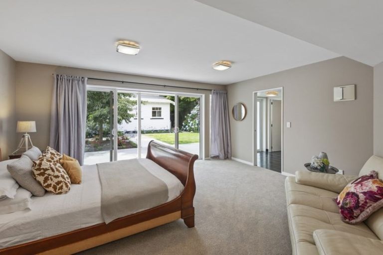 Photo of property in 22 Wai-iti Terrace, Burnside, Christchurch, 8053