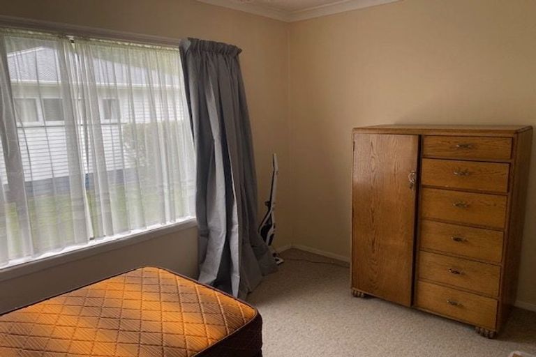 Photo of property in 4 Mclellan Street, Tawa, Wellington, 5028