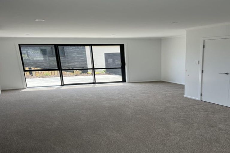 Photo of property in 6 Turtleback Avenue, Whitby, Porirua, 5024