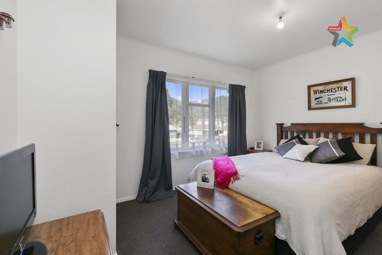 Photo of property in 23 Eldon Grove, Taita, Lower Hutt, 5019