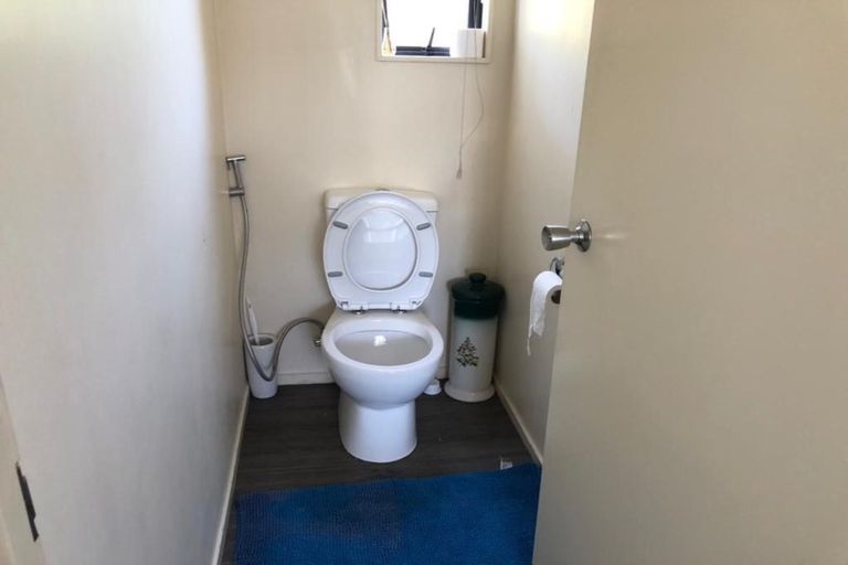 Photo of property in 18 Lobelia Rise, Goodwood Heights, Auckland, 2105