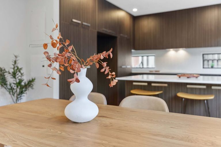 Photo of property in 21b Chippendale Crescent, Birkdale, Auckland, 0626