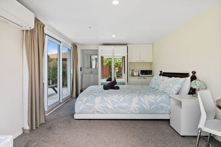 Photo of property in 408 Main North Road, Redwood, Christchurch, 8051
