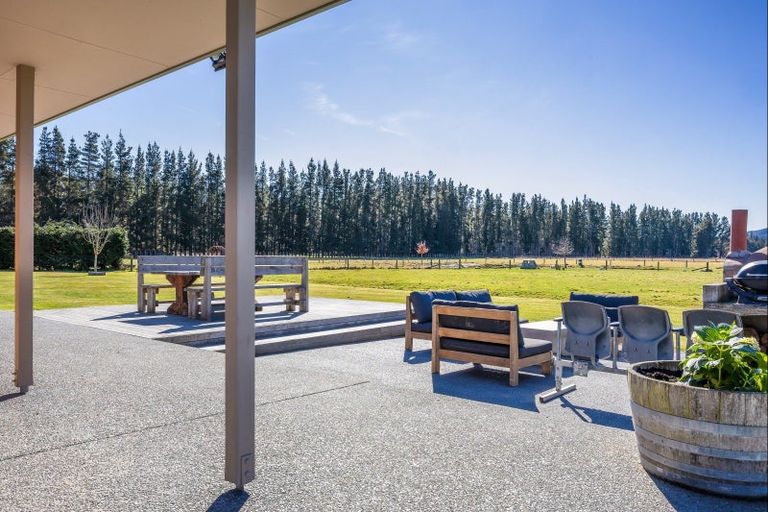 Photo of property in 724 Loburn Whiterock Road, Loburn, Rangiora, 7472