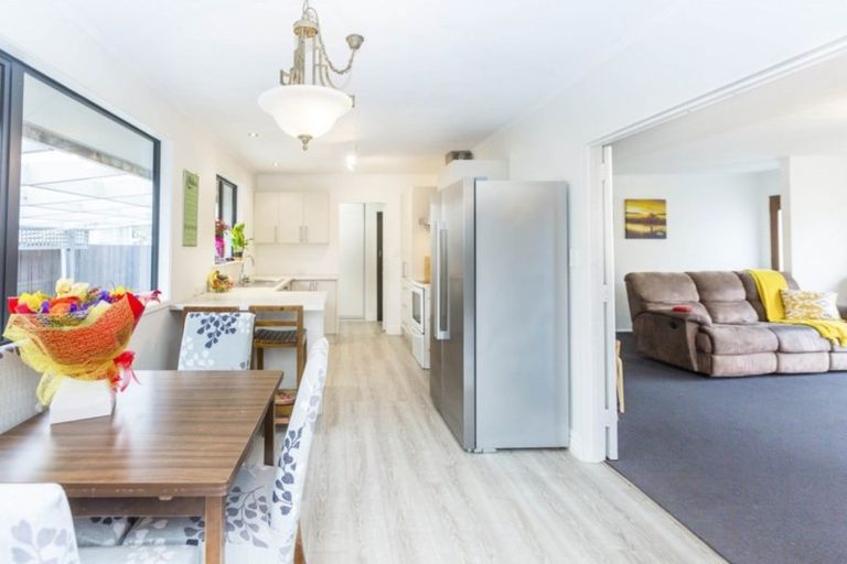 Photo of property in 13 Gemstone Drive, Birchville, Upper Hutt, 5018