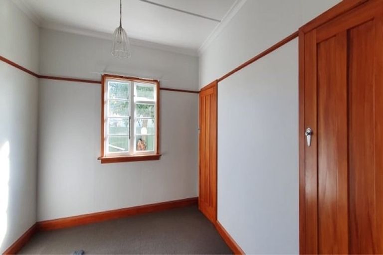 Photo of property in 32 Guyton Street, Whanganui, 4500