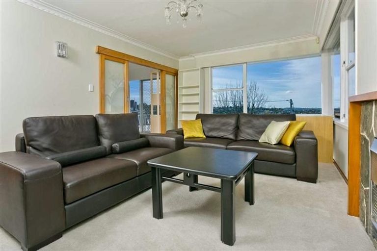 Photo of property in 4 Bank Street, Hillcrest, Auckland, 0627
