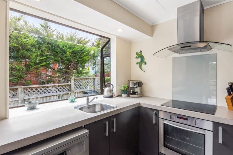 Photo of property in 15 Puketai Place, Pukerua Bay, 5026