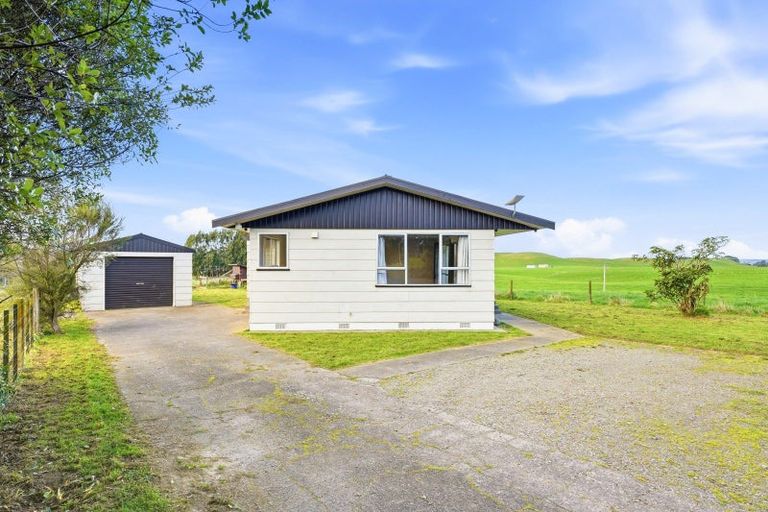 Photo of property in Papatawa Schoolhouse, 258 Valley Road, Papatawa, Woodville, 4998