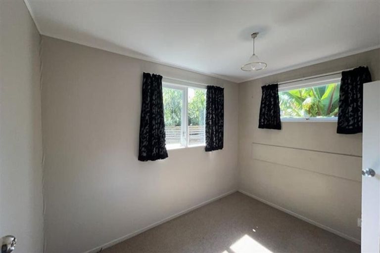 Photo of property in 4/15 Glengarry Road, Glen Eden, Auckland, 0602