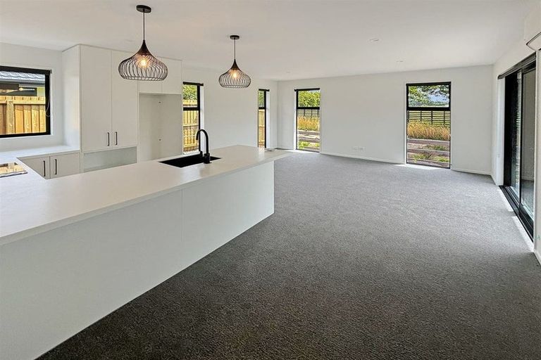 Photo of property in 52 Pitcaithly Street, Halswell, Christchurch, 8025