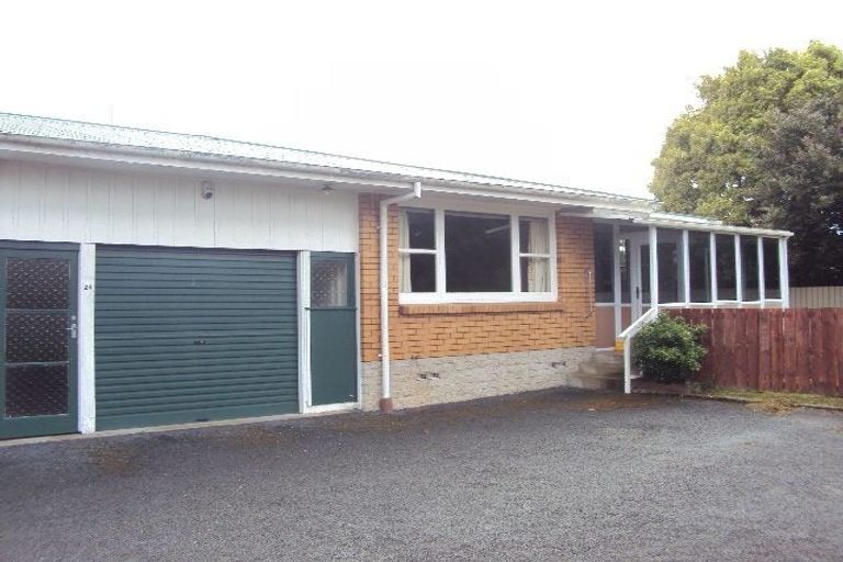 Photo of property in 24 Kensington Place, Fairfield, Hamilton, 3214