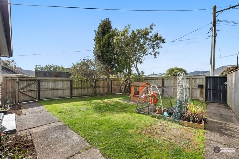 Photo of property in 3 Scanlan Street, Avalon, Lower Hutt, 5011